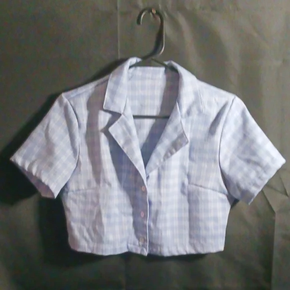 Light blue plaid cropped shirt - Picture 1 of 3
